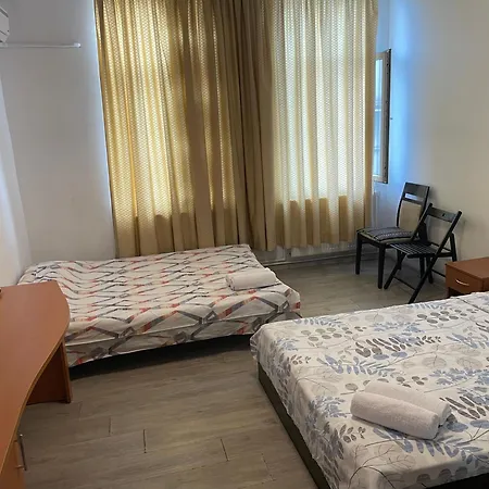 Piata Amzei Nr.1 Апартаменти