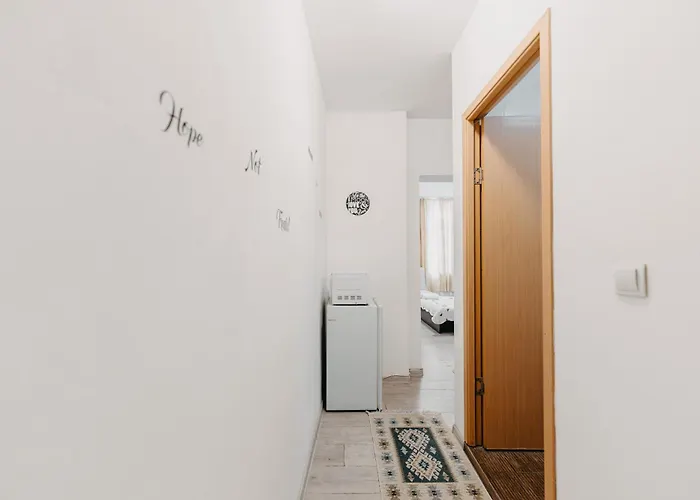 Piata Amzei Nr.1 Апартаменти